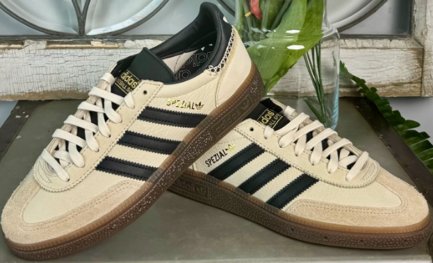 adidas Handball Spezial 'Wonder White/Black' (Women's)