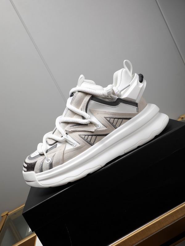 AMIRI Curve Runner Sneaker – White/Grey